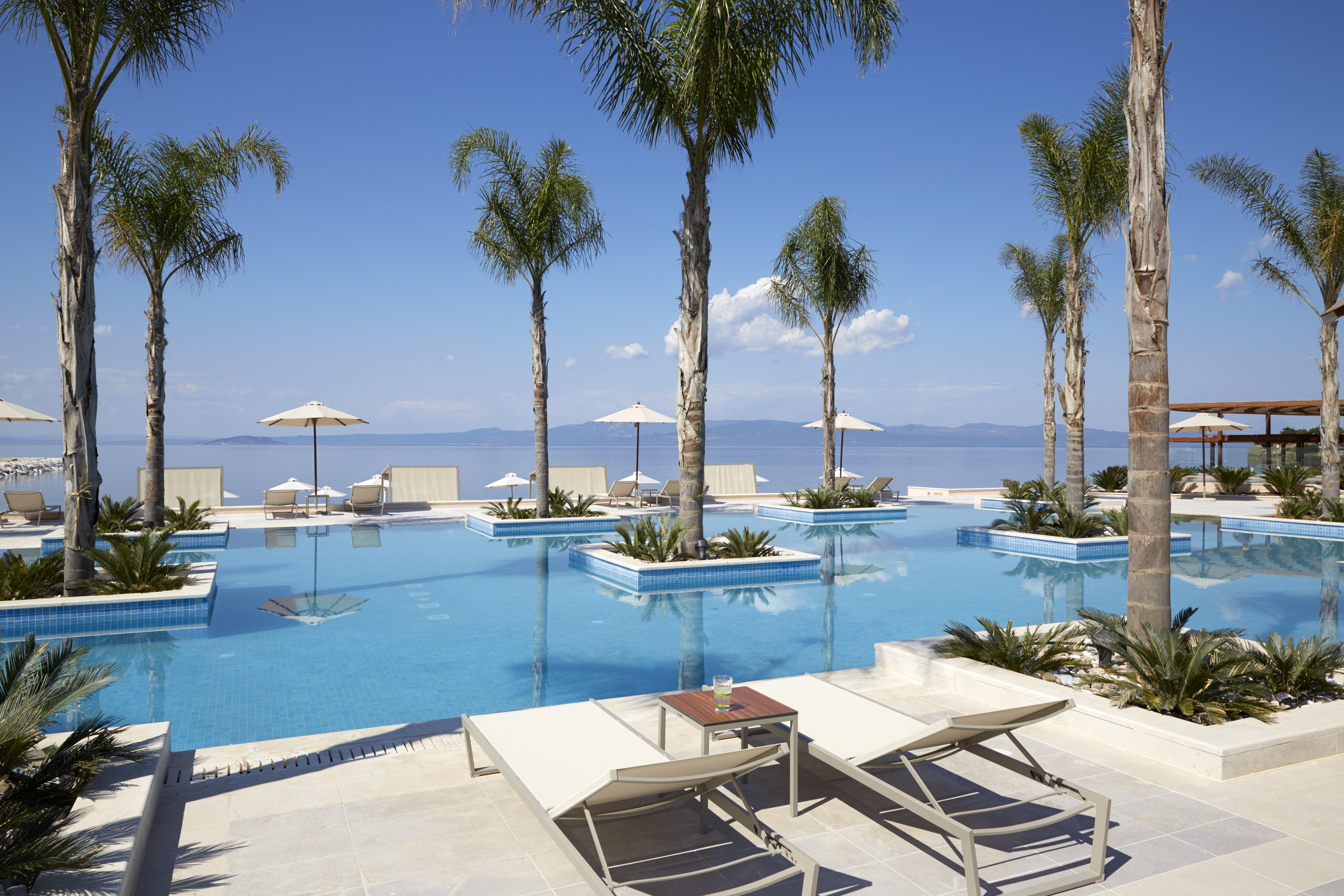 Miraggio Thermal Spa Resort Paliouri Luaran gambar The Westin Resort & Spa, Porto Cervo