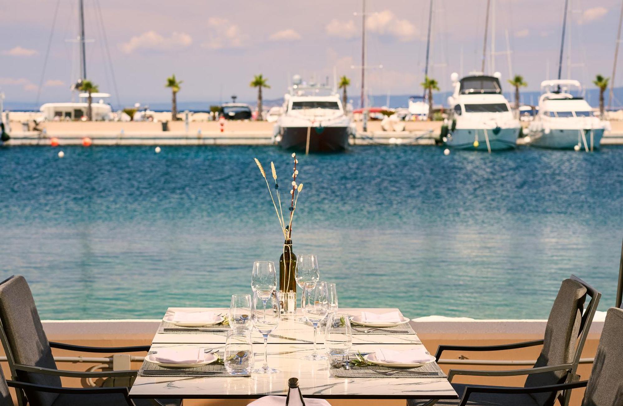 Miraggio Thermal Spa Resort Paliouri Luaran gambar View of the marina