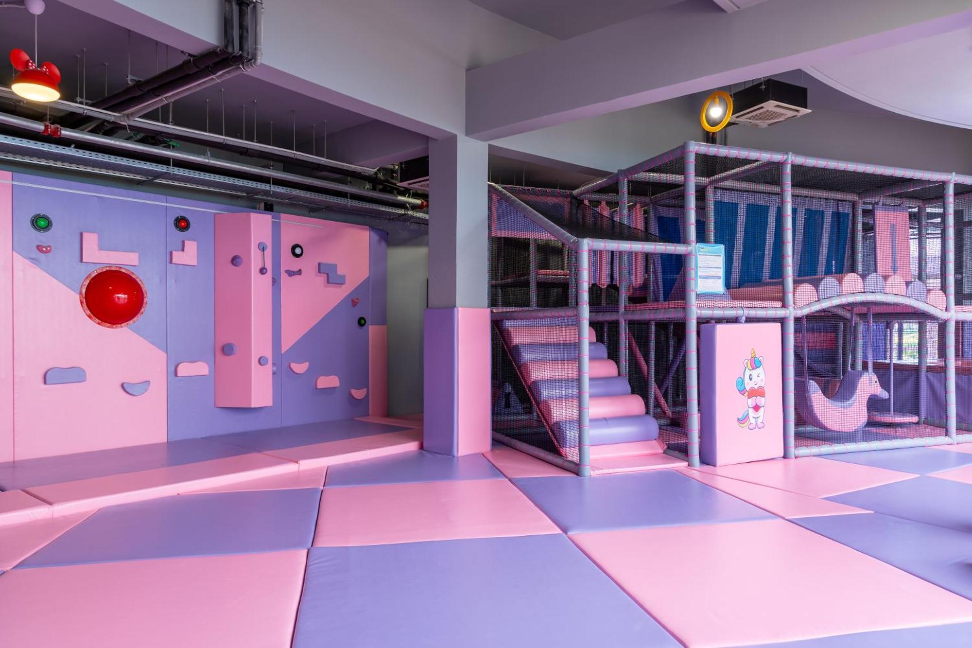 Miraggio Thermal Spa Resort Paliouri Luaran gambar Soft play climbing wall