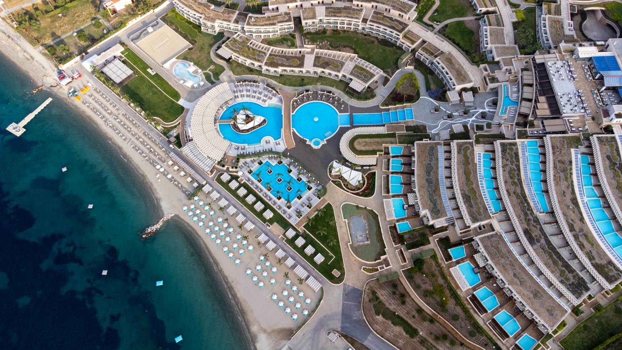 Miraggio Thermal Spa Resort Paliouri Luaran gambar Aerial view of the resort