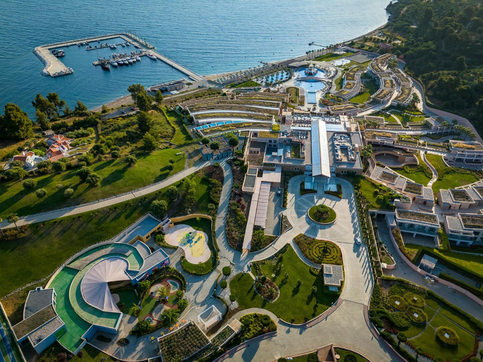 Miraggio Thermal Spa Resort Paliouri Luaran gambar The resort from the air